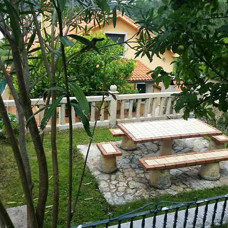 Casa Agro Do Barco In Esteiro-muros Holiday home *